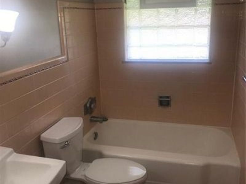 2110 Far Hills, Oakwood, OH 45419 Photo 8