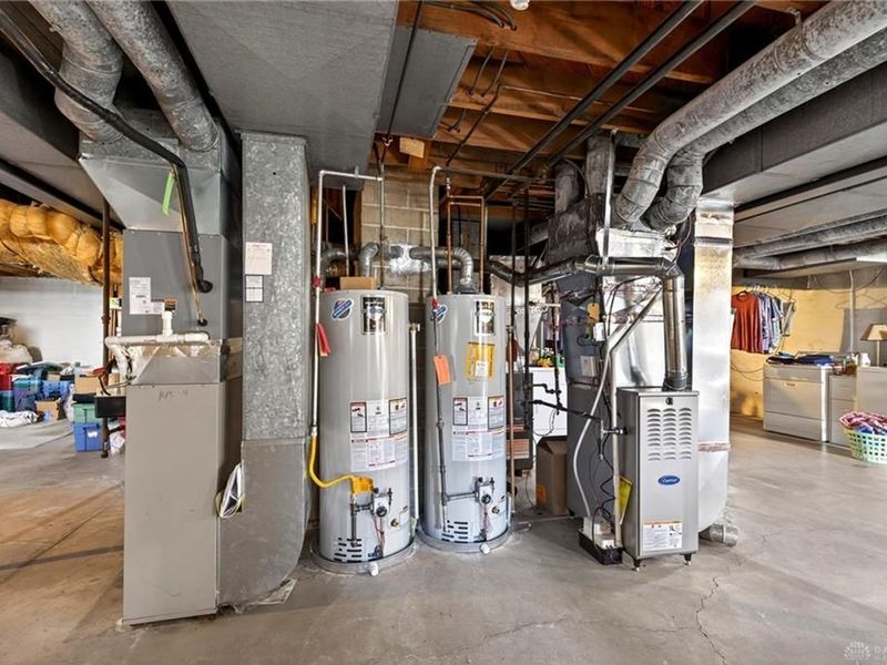 2110 Far Hills, Oakwood, OH 45419 Photo 9