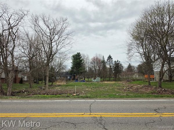 28 Mile Road, Washington Twp, MI 48094