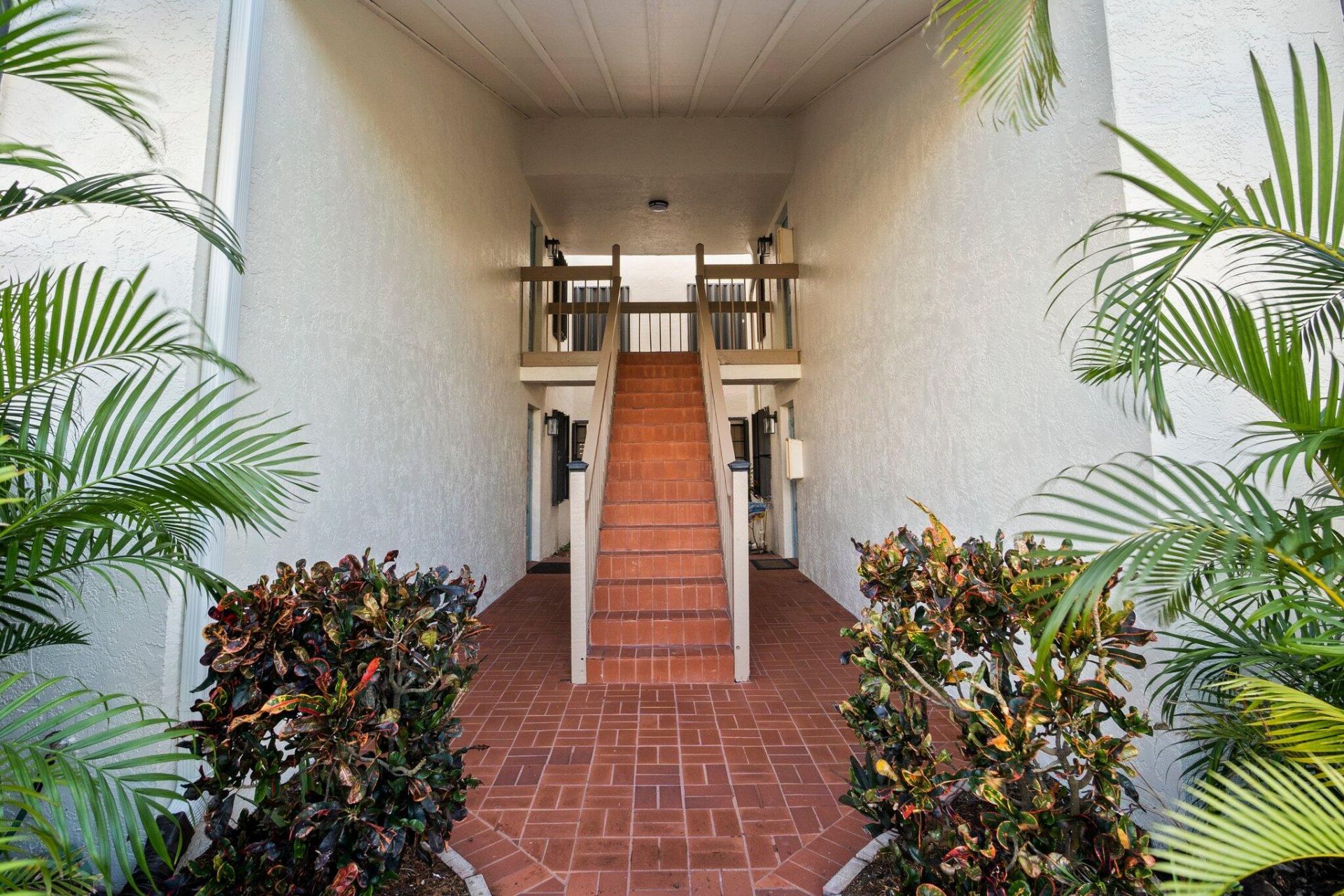 3225 S Lakeview Circle, Unit 22-202, Fort Pierce, FL 34949 Photo