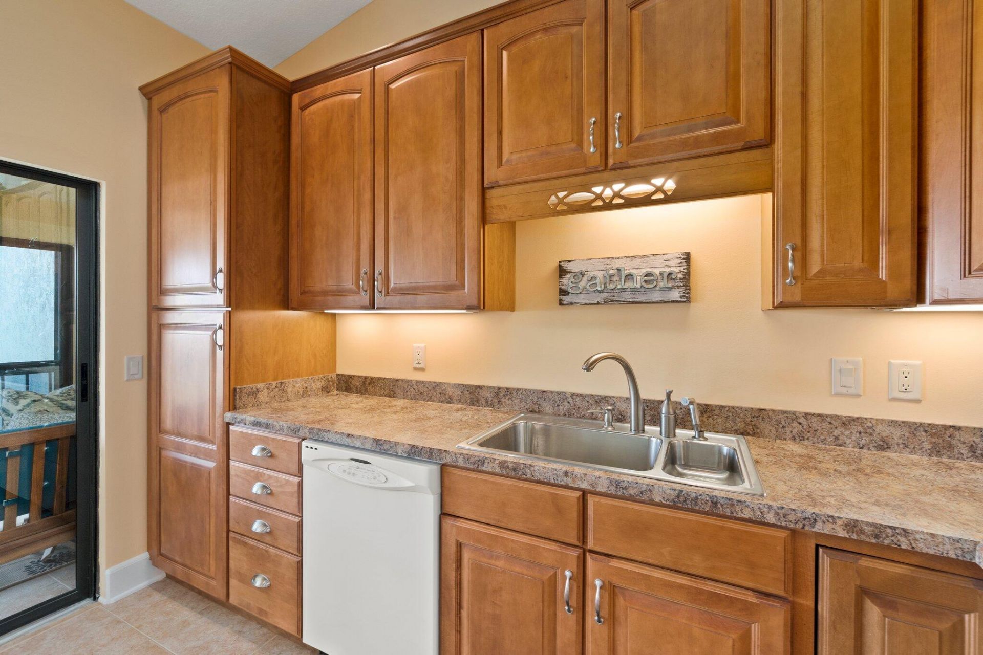 3225 S Lakeview Circle, Unit 22-202, Fort Pierce, FL 34949 Photo