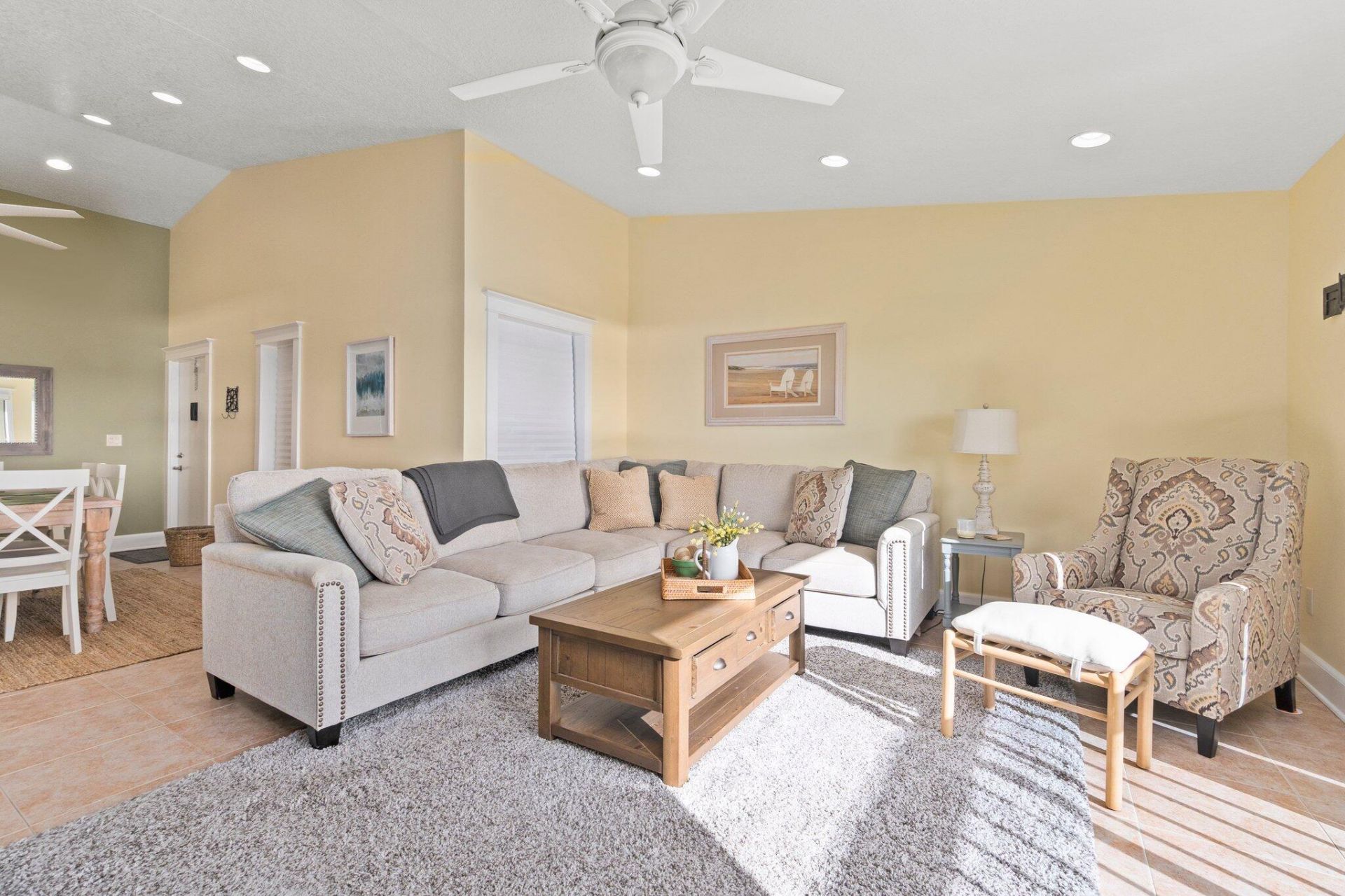 3225 S Lakeview Circle, Unit 22-202, Fort Pierce, FL 34949 Photo