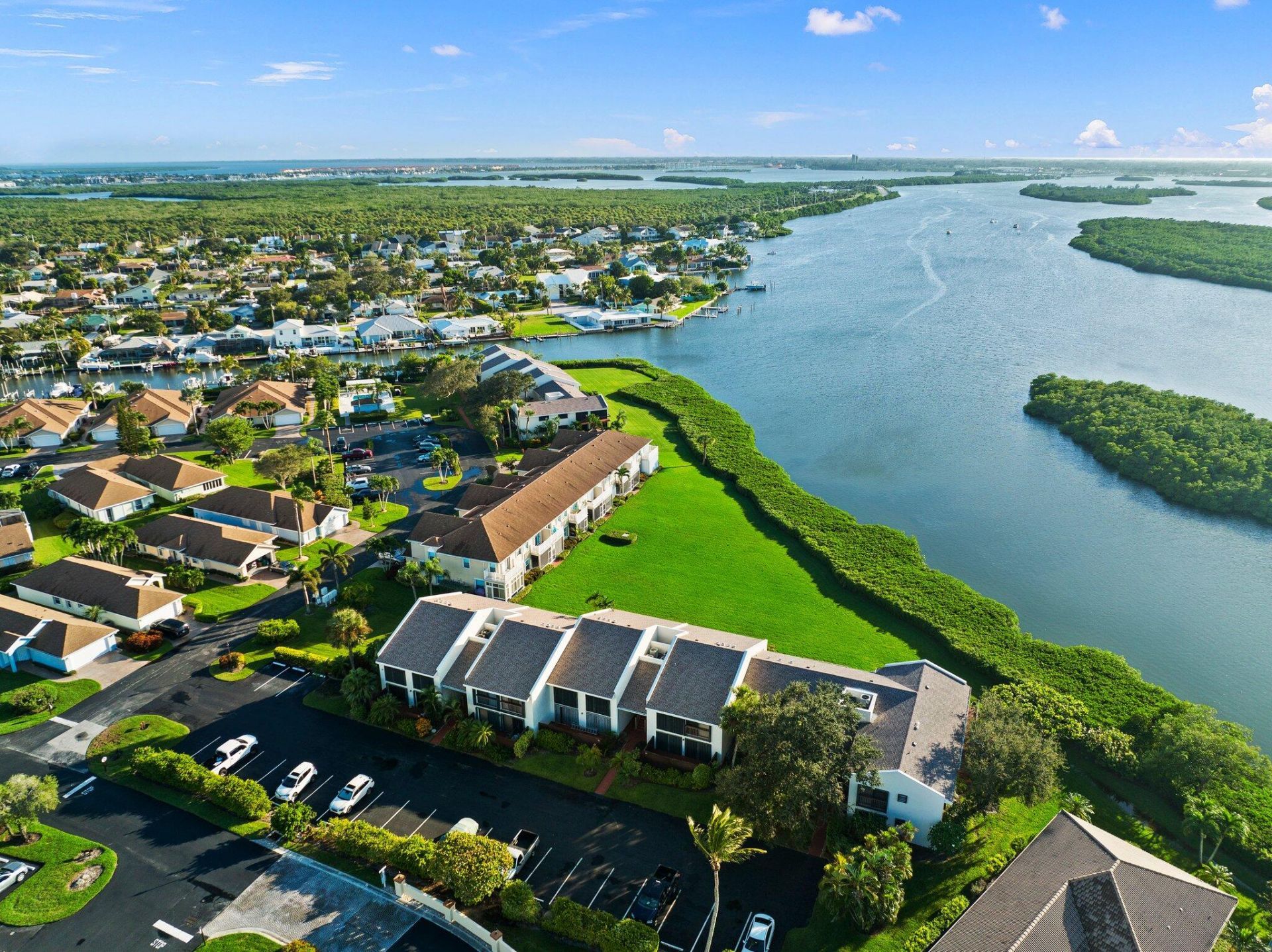 3225 S Lakeview Circle, Unit 22-202, Fort Pierce, FL 34949 Photo