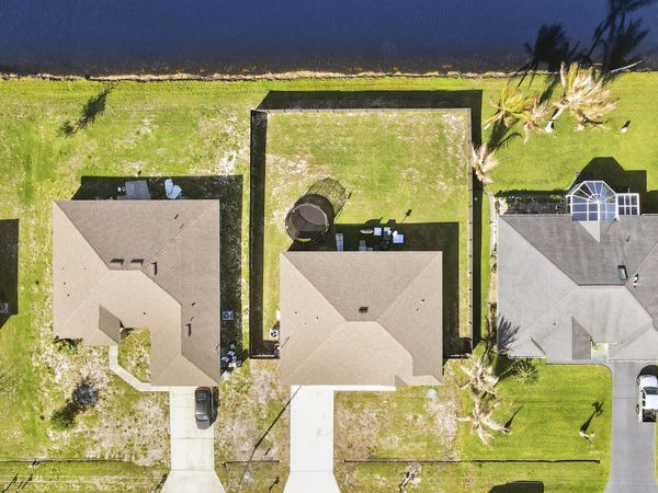 1892 SW Monterrey Lane, Port St. Lucie, FL 34953