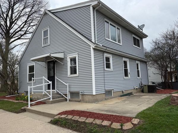 1022 S 90th STREET, West Allis, WI 53214