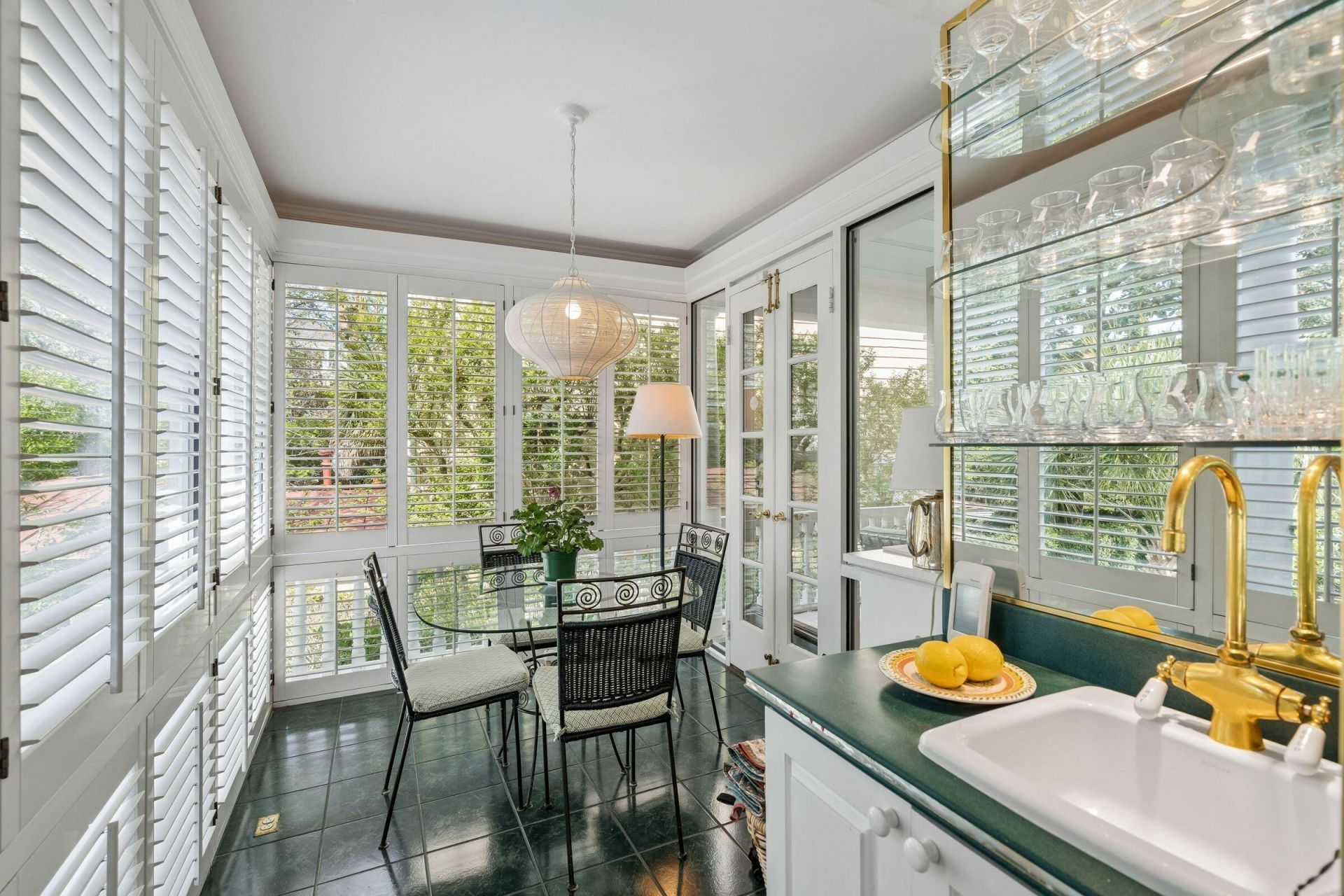 3 Lamboll Street Photo 33