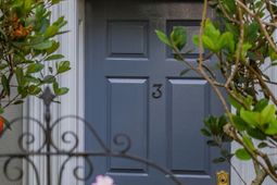 3 Lamboll Street photo 4