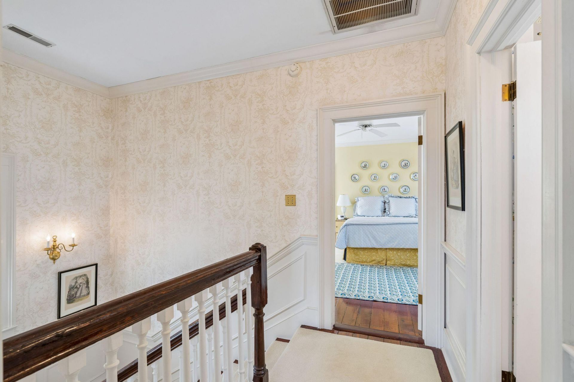 3 Lamboll Street Photo 55