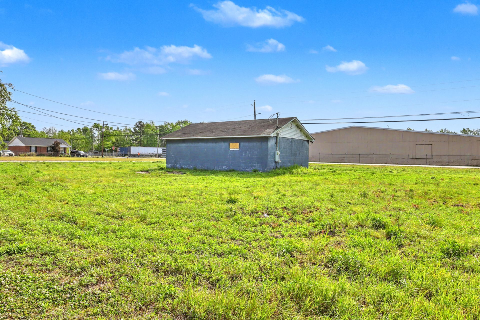 530 S Church Street Photo 10