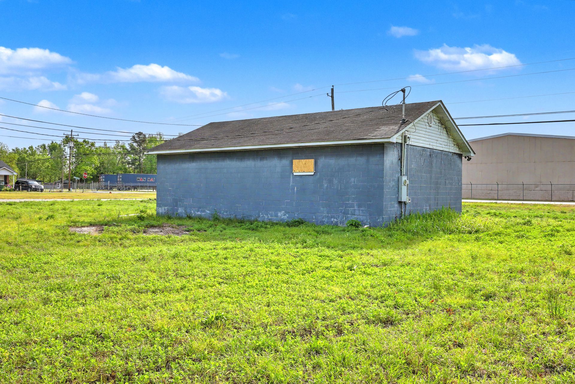 530 S Church Street Photo 5