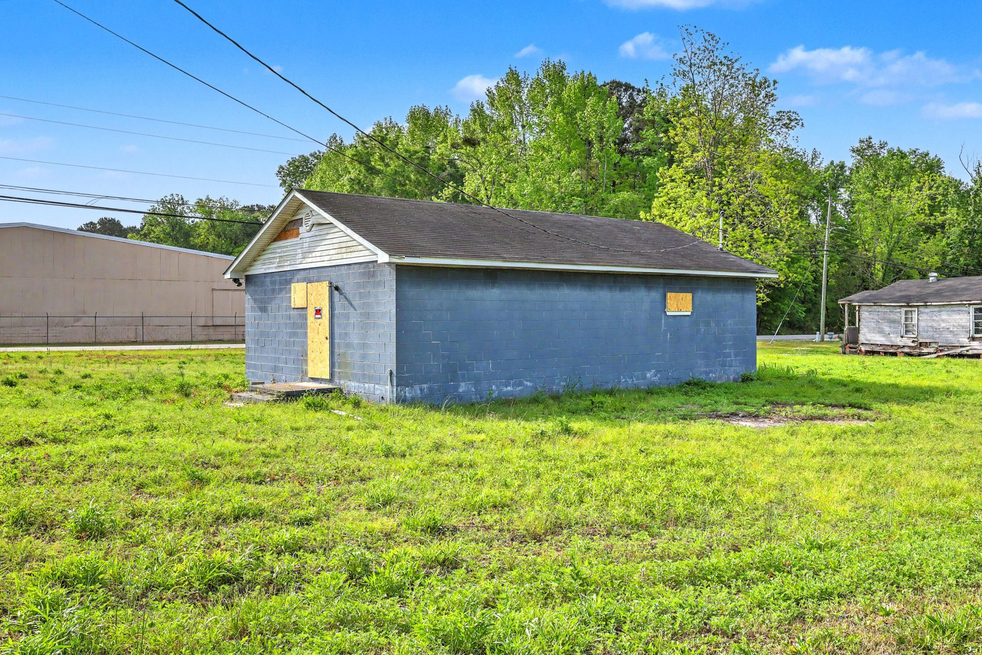 530 S Church Street Photo 7