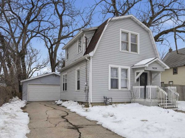 1634 1st Avenue S, Fargo, ND 58103