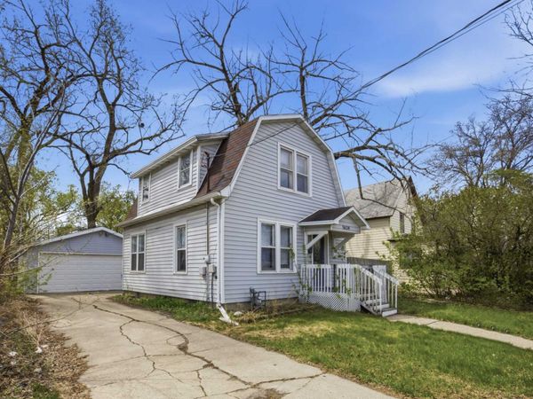 1634 1st Avenue S, Fargo, ND 58103