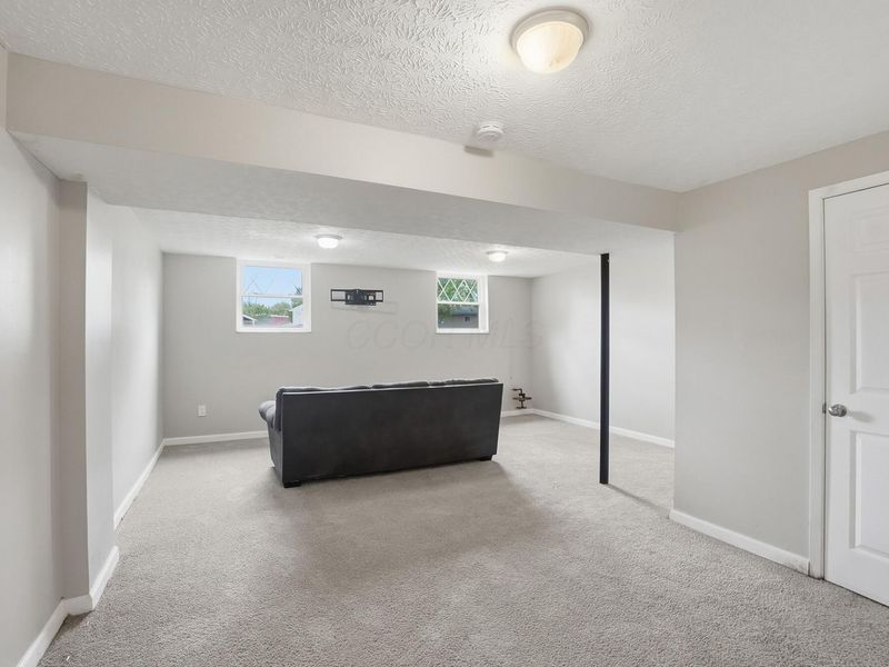 2670 Diane Place, Columbus, OH 43207 Photo 27