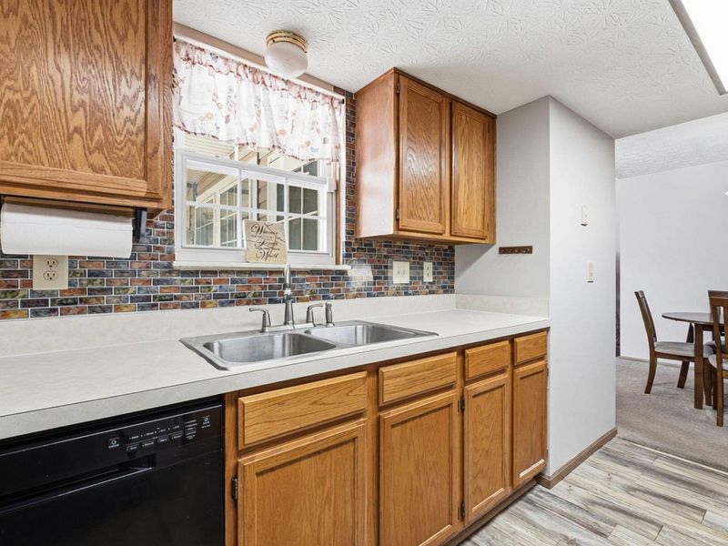 5574 Parkshire Drive, Columbus, OH 43229 Photo 12