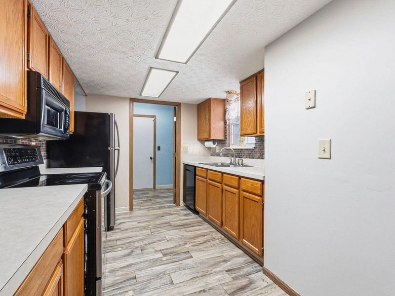 5574 Parkshire Drive, Columbus, OH 43229 Photo 14