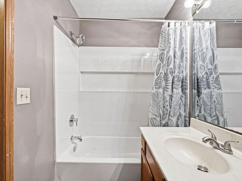 5574 Parkshire Drive, Columbus, OH 43229 Photo 26