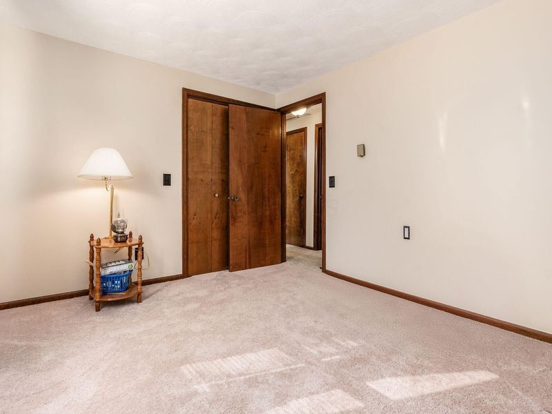 1200 Spring Valley Road, London, OH 43140 Photo 24