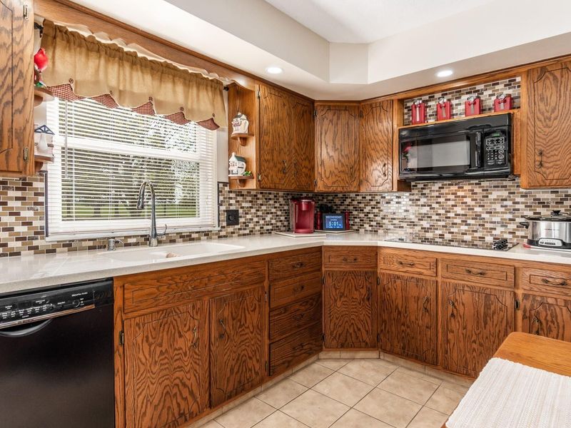 1200 Spring Valley Road, London, OH 43140 Photo 4