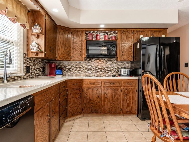 1200 Spring Valley Road, London, OH 43140 Photo 5