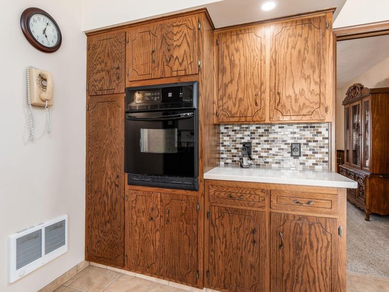 1200 Spring Valley Road, London, OH 43140 Photo 6