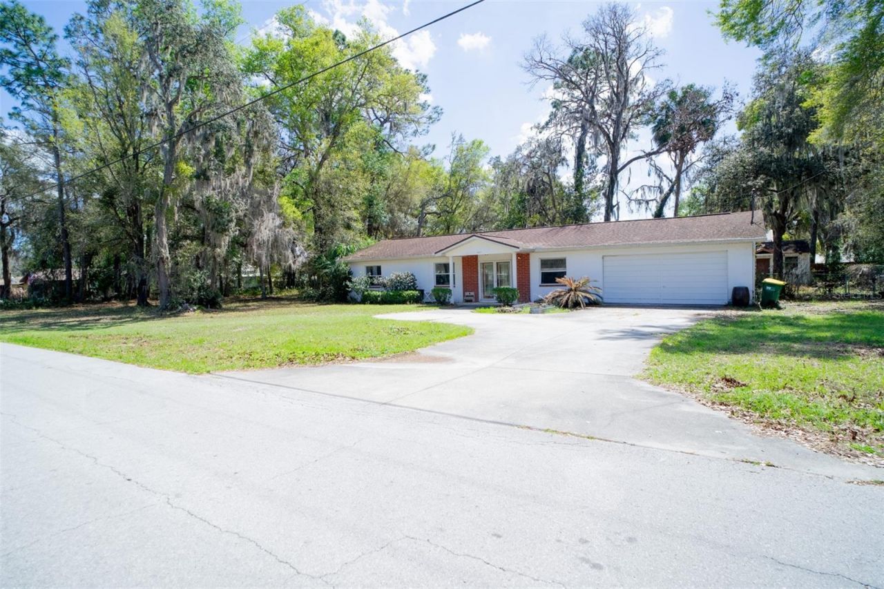 707 Howard Street, Inverness, FL 34453 Photo