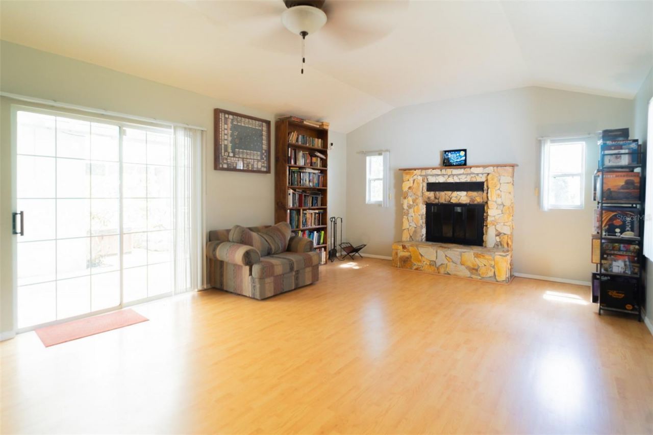 707 Howard Street, Inverness, FL 34453 Photo