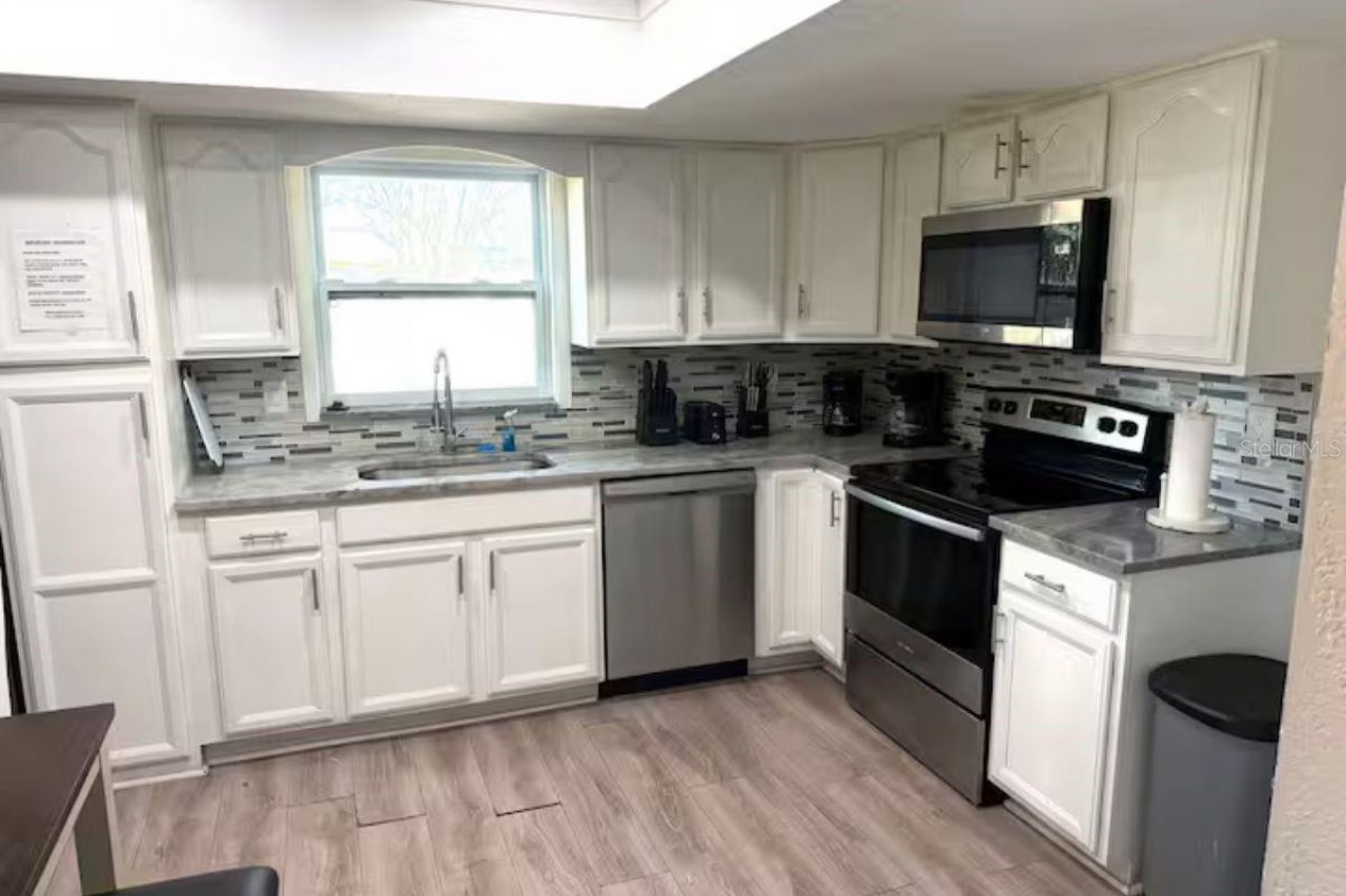 6506 Seafairer Drive, Tampa, FL 33615 Photo
