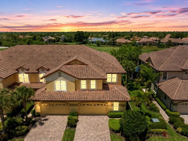 8432 MIRAMAR WAY, LAKEWOOD RANCH, FL 34202