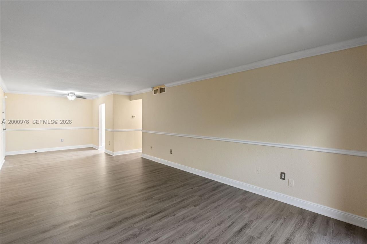 9441 SW 76th St , Unit V32, Miami, FL 33173 Photo