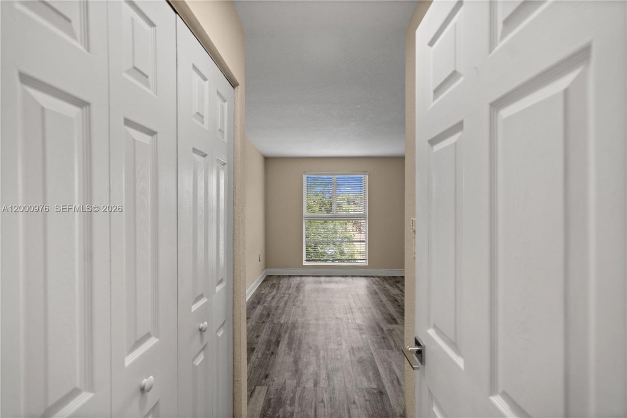 9441 SW 76th St , Unit V32, Miami, FL 33173 Photo