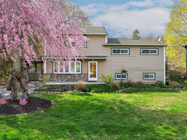 606 Washington Avenue, Pleasantville, NY 10570