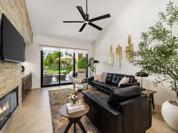 38969 Wisteria Drive, Palm Desert, CA 92211