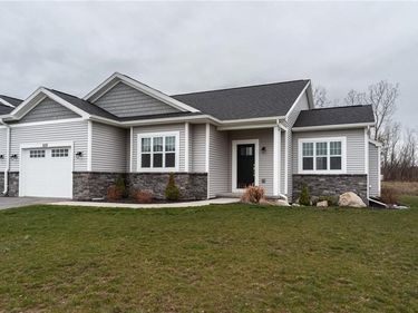 5119 Red Oak Lane, Batavia, NY 14020