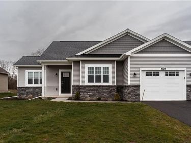 5125 Red Oak Lane, Batavia, NY 14020