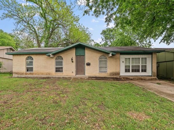 214 Independence Drive , Garland, TX 75043