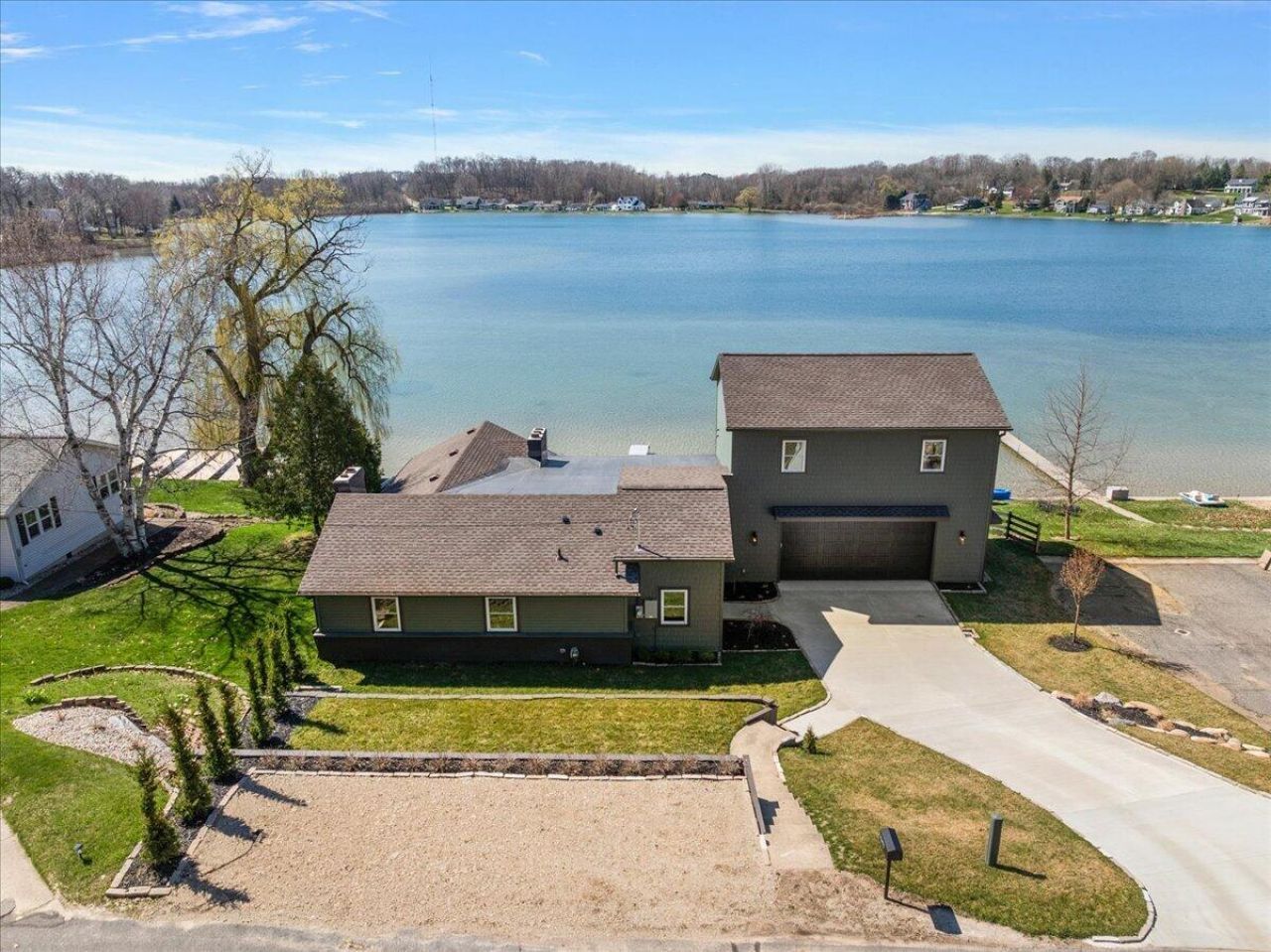 12475 Oakwood Shores Street, Wayland, MI 49348 Main Photo