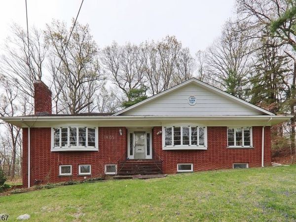 1495 Fox Trl, Mountainside, NJ 07092