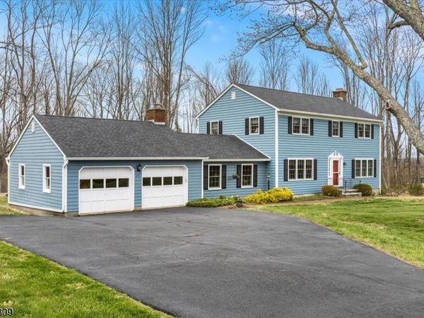 58 Andover Rd, Sparta, NJ 07871