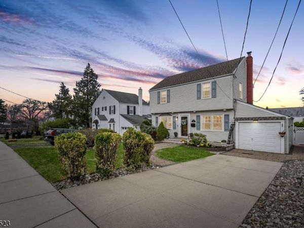 17 Burlington Rd, Clifton, NJ 07012