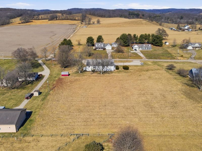 11094 Butler Road NE, Newark, OH 43055 Photo 4