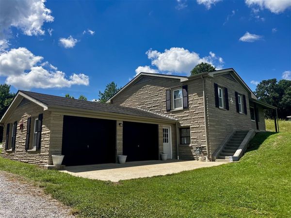 6236 State Route 176, Drakesboro, KY 42337