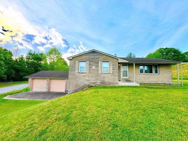 6236 State Route 176, Drakesboro, KY 42337