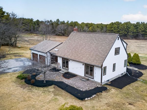 17 Stone Ridge Drive, Brunswick, ME 04011