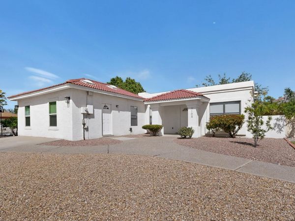7104 Primrose Drive NW, Albuquerque, NM 87120