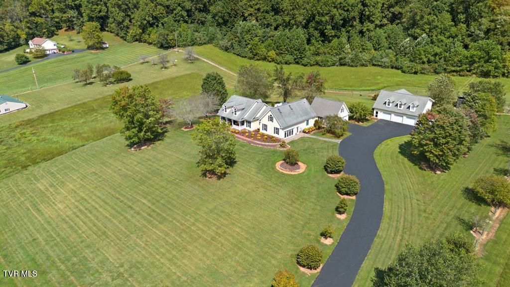 4457 Swinging Bridge Road, Mendota, VA 24270 Main Photo