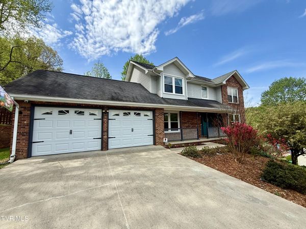 308 Appleberry Circle, Kingsport, TN 37663