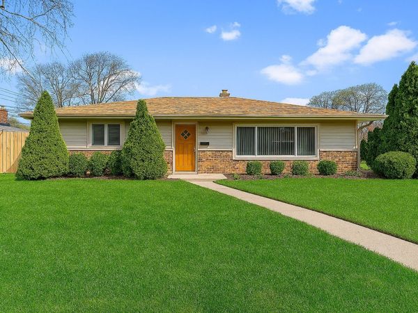 9966 S California Avenue , Evergreen Park, IL 60805