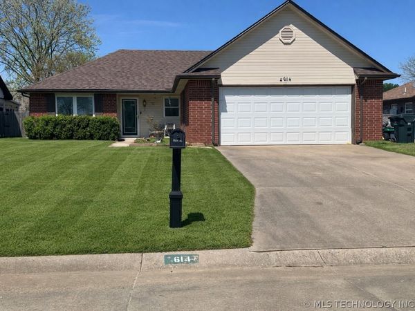 614 W 20th Street S, Claremore, OK 74019