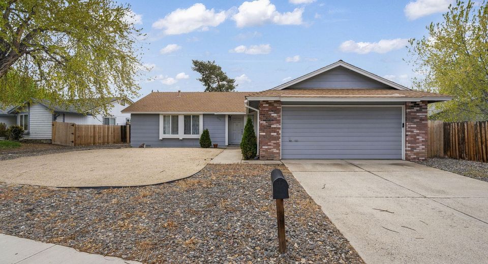 1505 Shadow Lane, Sparks, NV 89434 Photo